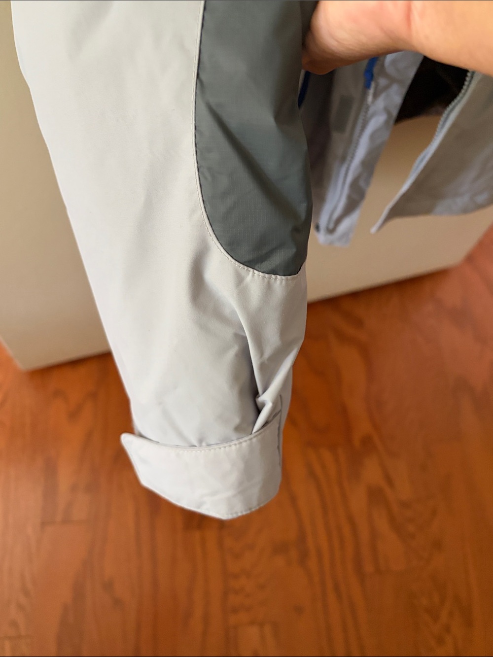 Columbia Light Gray and Dark Gray Hooded Waterproof Interchangeable Jacket (L) - Picture 8 of 14